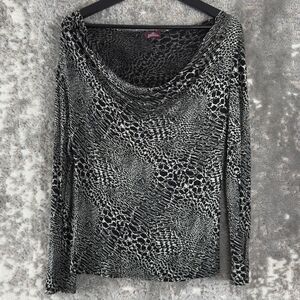 Salaam Womens Size M Scoop Boat Neck Abstract Top Black White Long Sleeve Casual